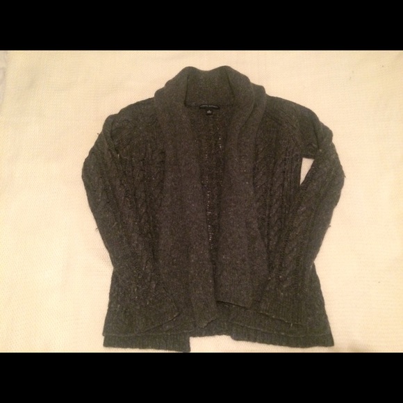 Banana Republic Cardigan - Picture 3 of 3